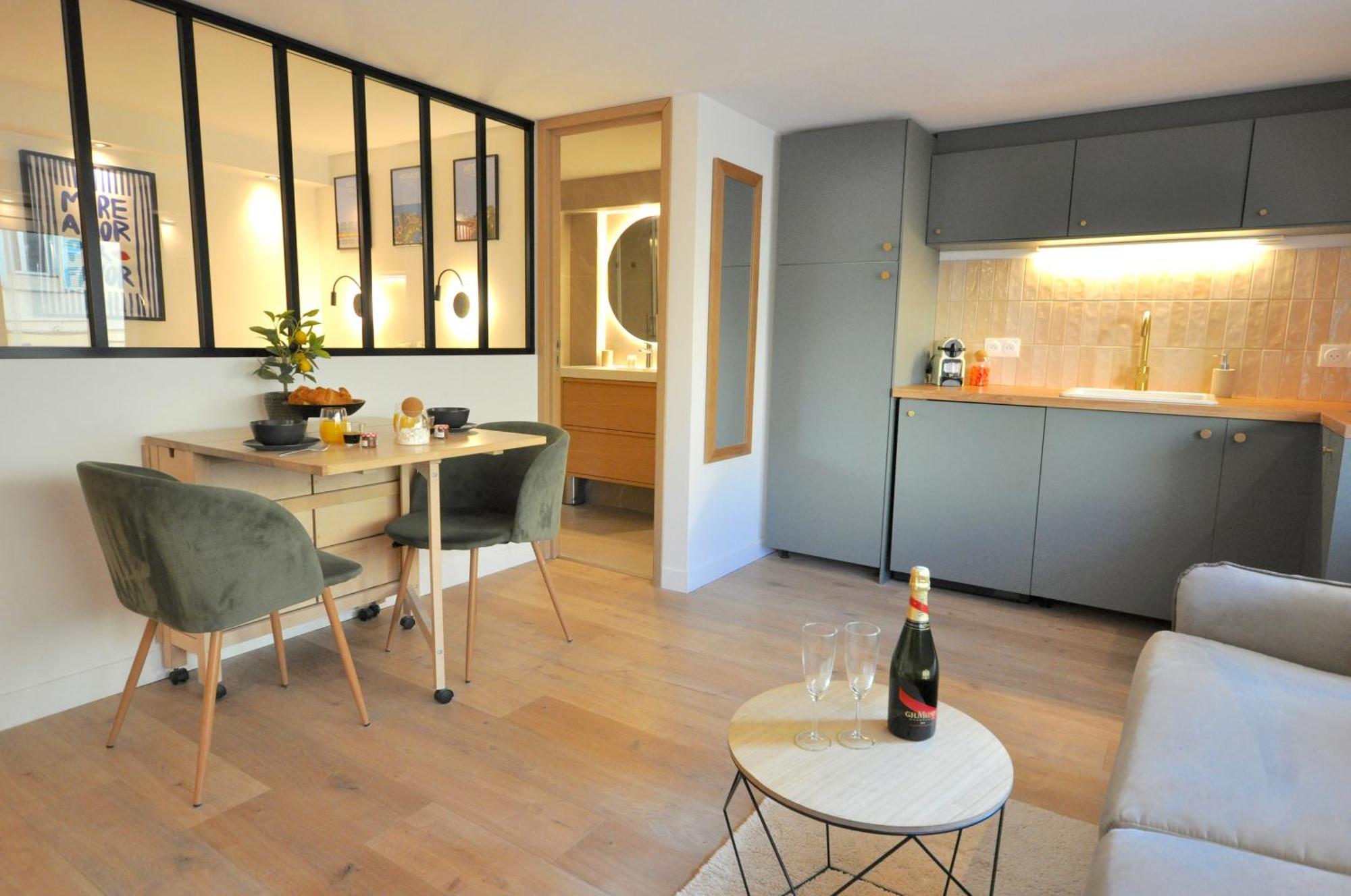 Monaco # - 4 Persons - Hypercenter - And Sun - Private Parking - Clim - Full Renovated - Fast Wifi Appartement