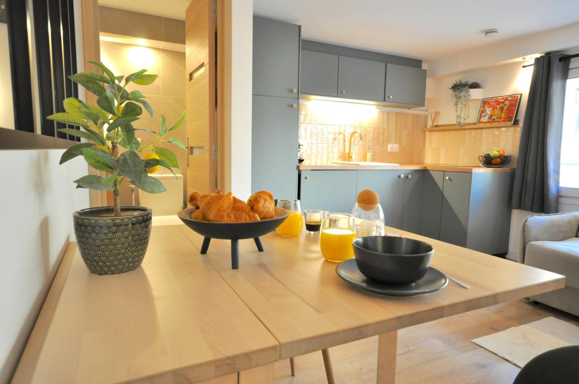 Gp F1 Monaco - - 4 Persons - Hypercenter - Private Parking - Full Renovated - Clim - Fast Wifi - Carre Or - & Sun * Menton